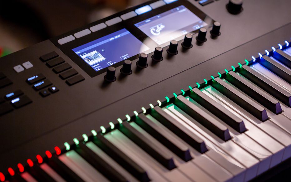 Guide d’achat de synthétiseurs pour débutants : Comparatif Yamaha vs Roland vs Korg